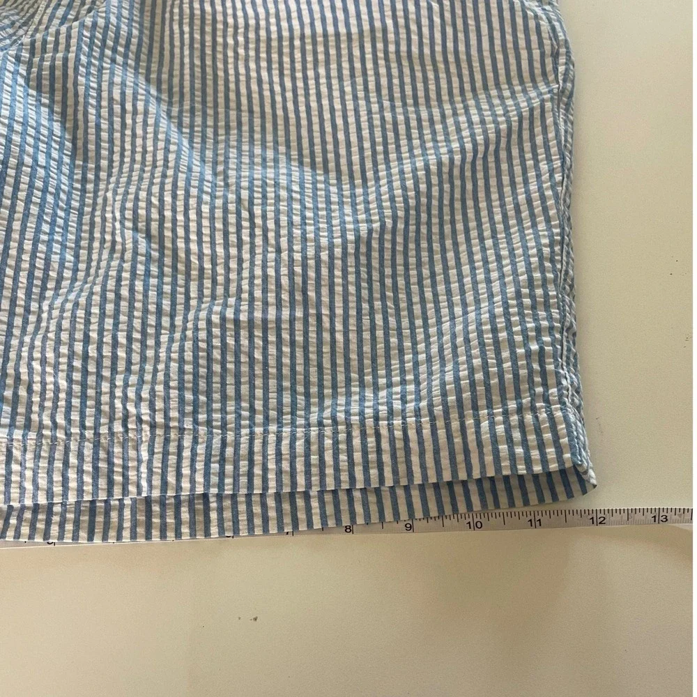 Land's End Men's Seersucker‎ Blue & White Pinstripe Shorts SZ 36, preppy, cotton
